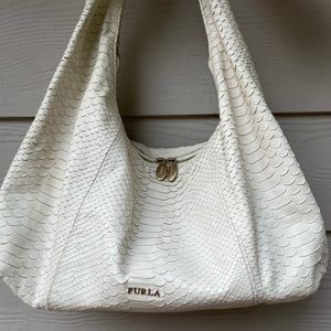 Furla
Snakeskin Leather Purse